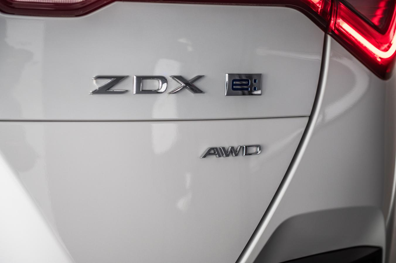2024 Acura ZDX - Image 10