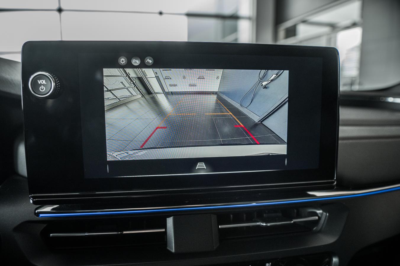 2024 Acura ZDX - Image 21