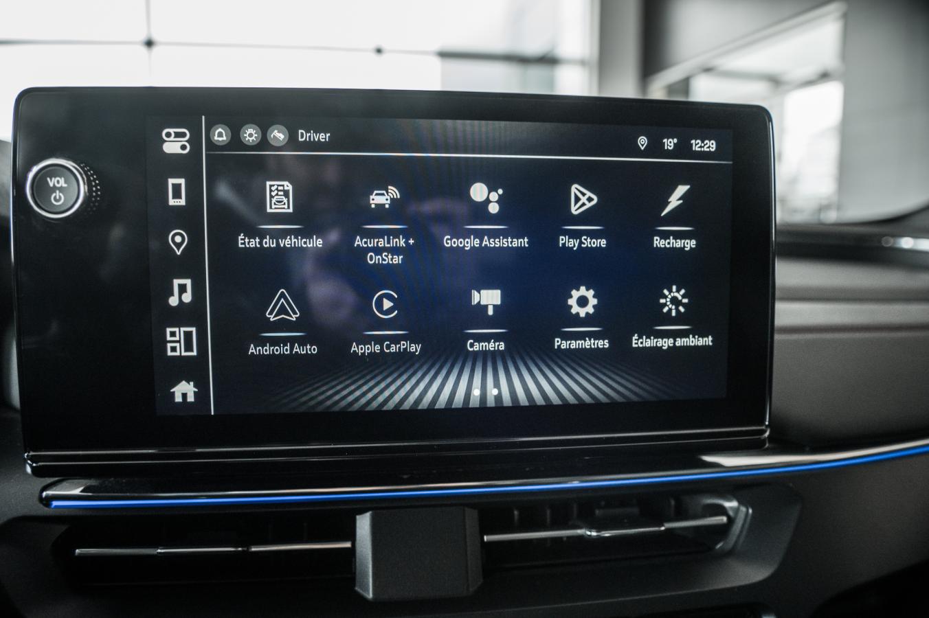 2024 Acura ZDX - Image 22