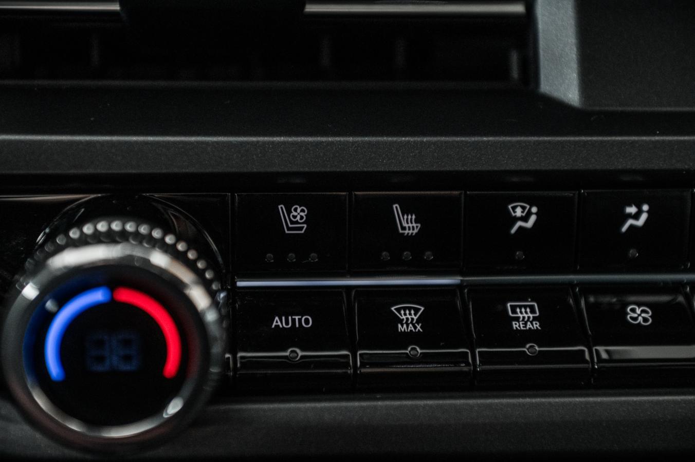 2024 Acura ZDX - Image 24