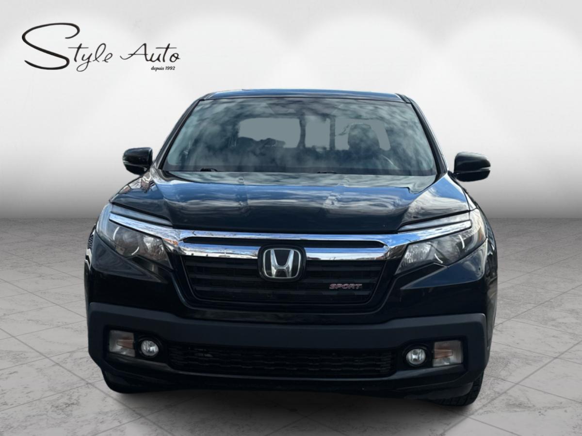 2019 Honda Ridgeline - Image 2