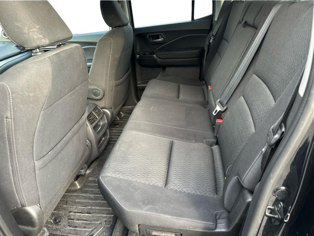 2019 Honda Ridgeline - Image 12