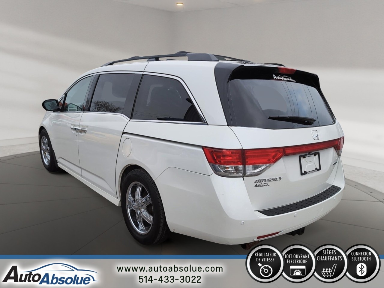 2015 Honda Odyssey - Image 4