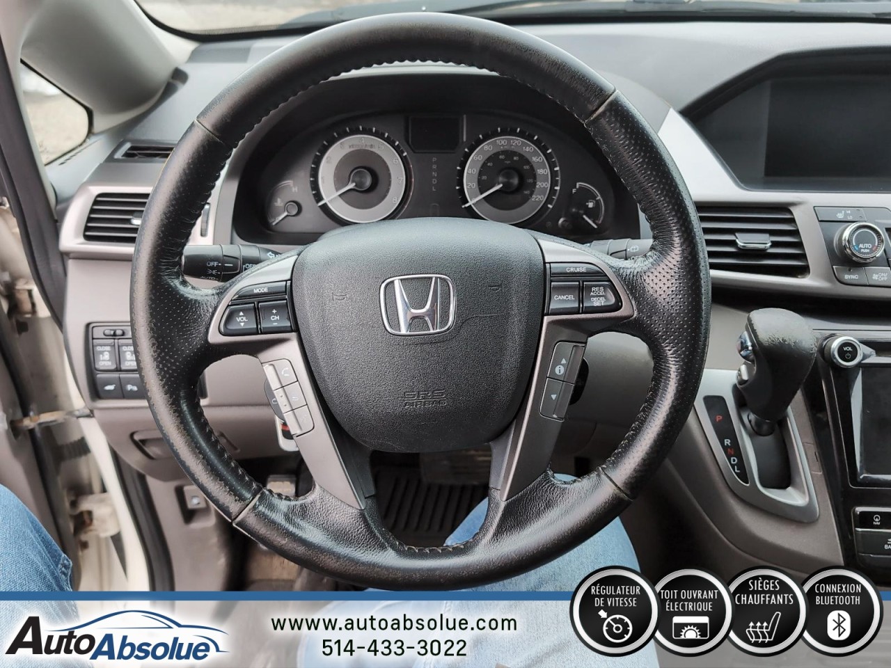 2015 Honda Odyssey - Image 13