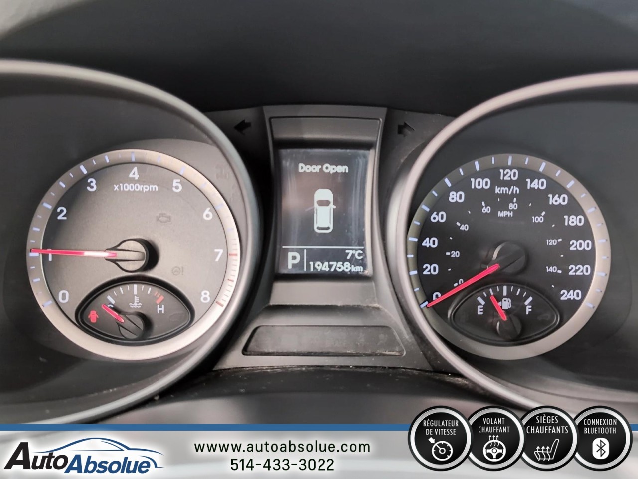 2015 Hyundai Santa Fe Sport - Image 13