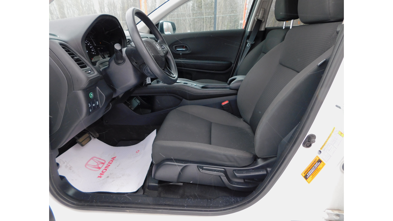 2022 Honda HR-V - Image 13