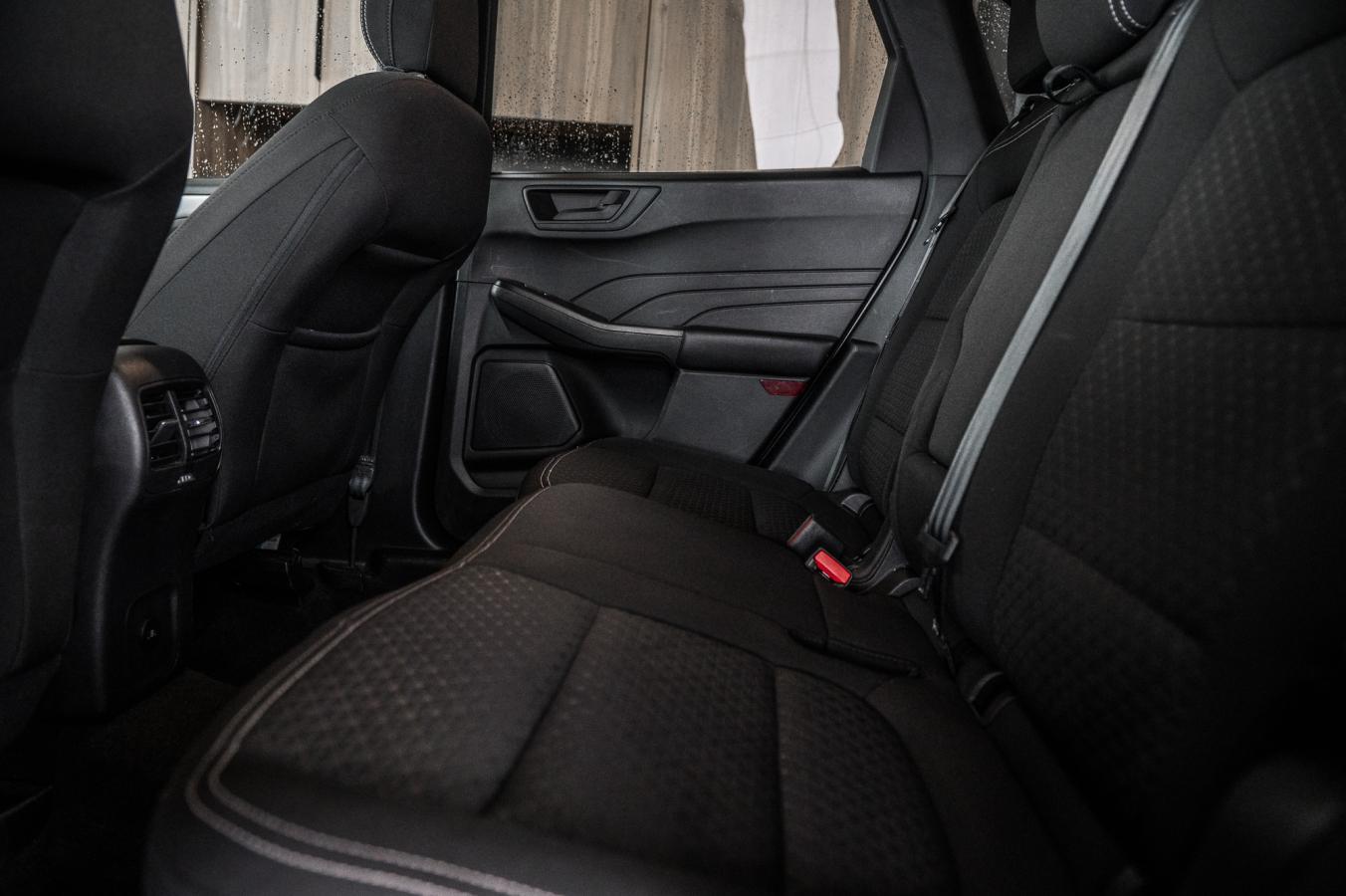 2023 Ford Escape - Image 28