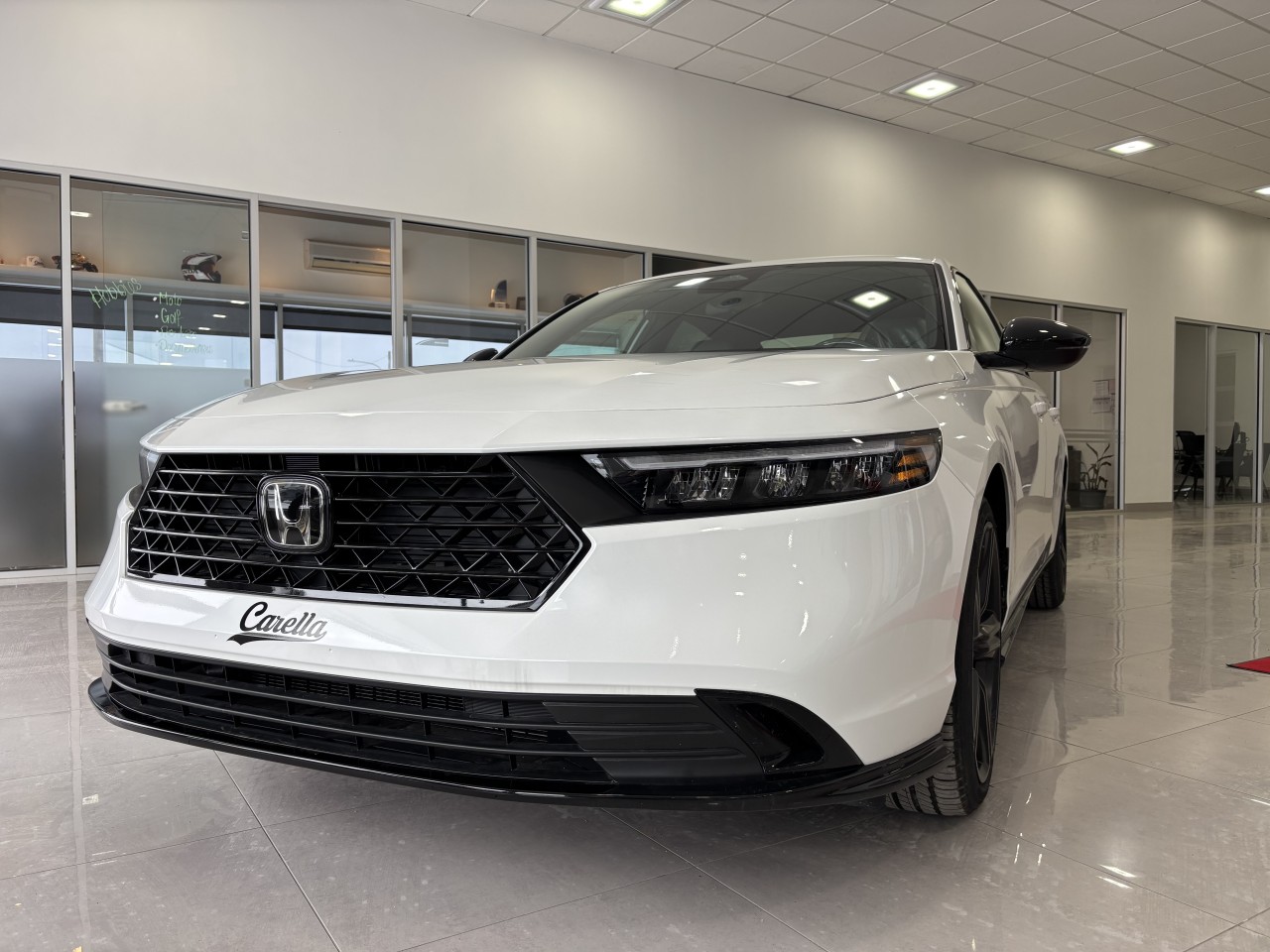 2025 Honda Accord Hybride - Image 4