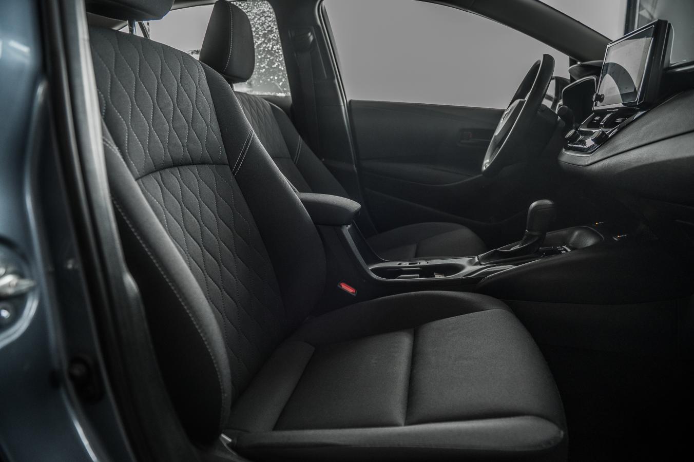 2023 Toyota Corolla - Image 30