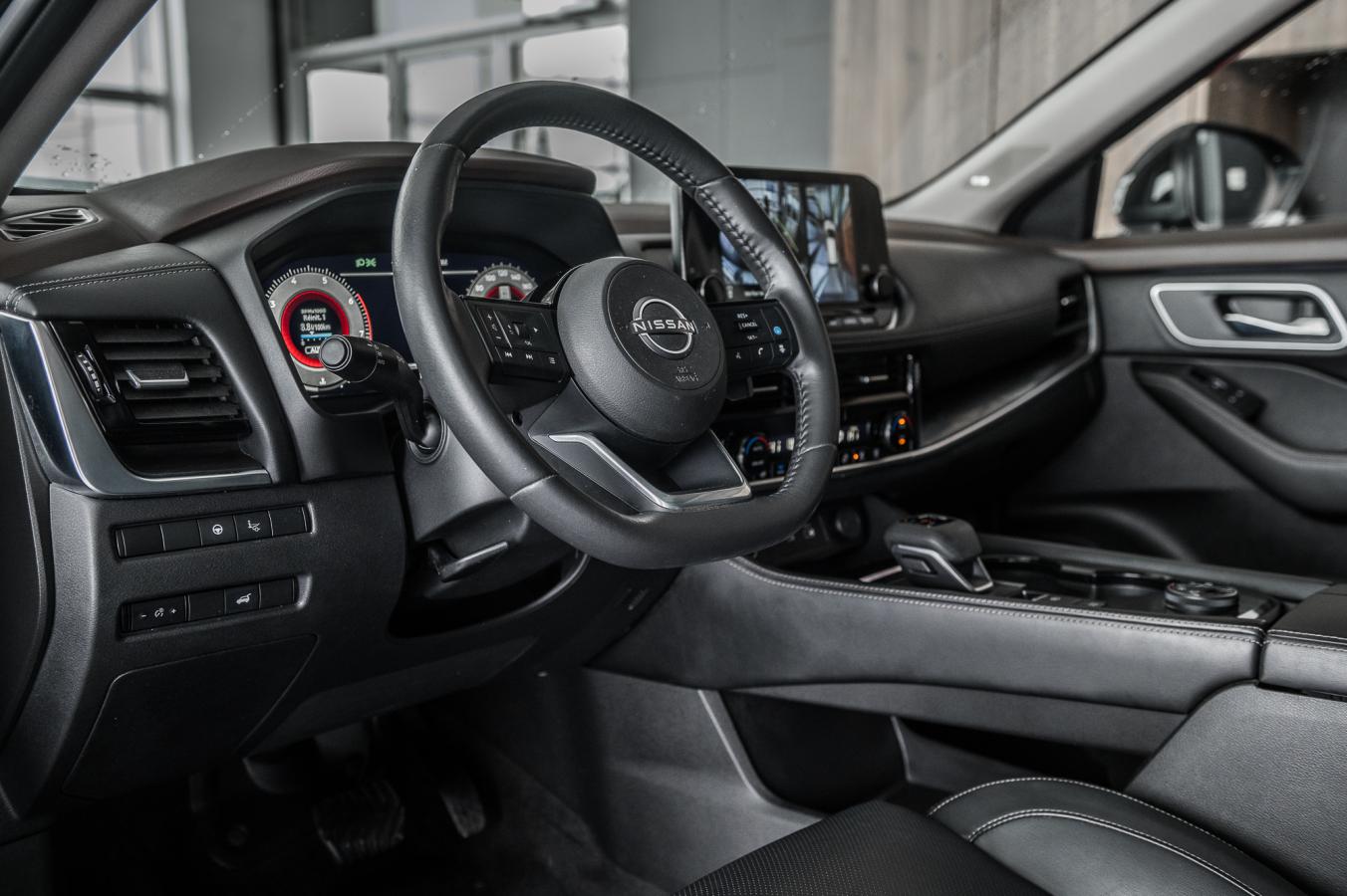 2023 Nissan Rogue - Image 16