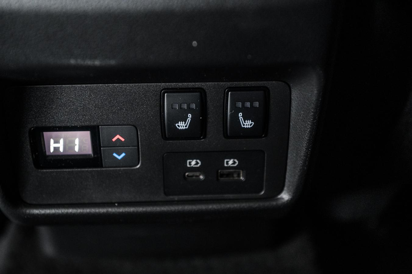 2023 Nissan Rogue - Image 32