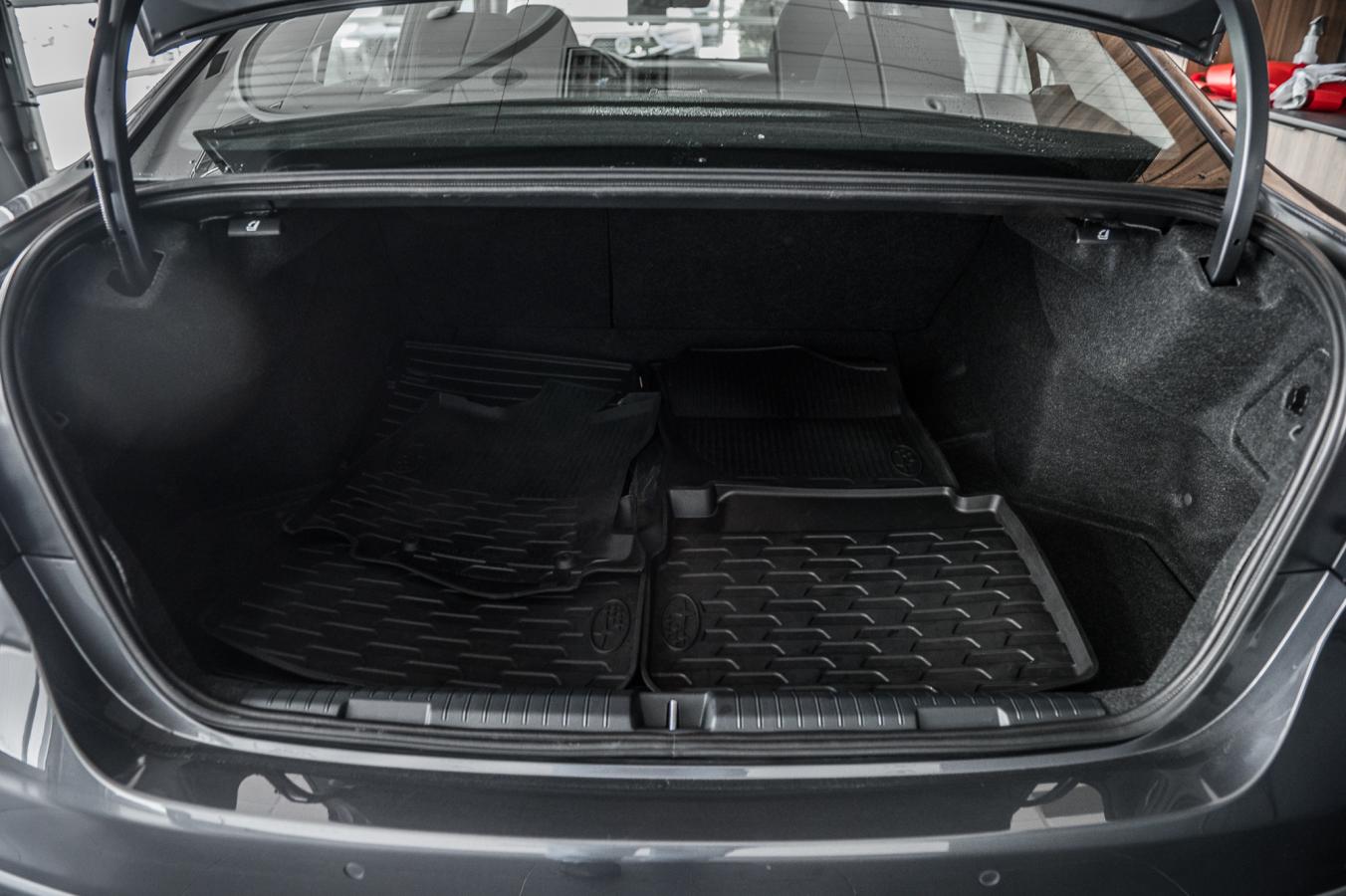 2020 Subaru Legacy - Image 11