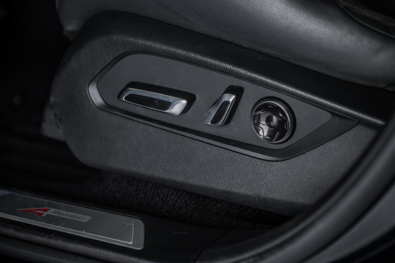 2023 Acura RDX - Image 37