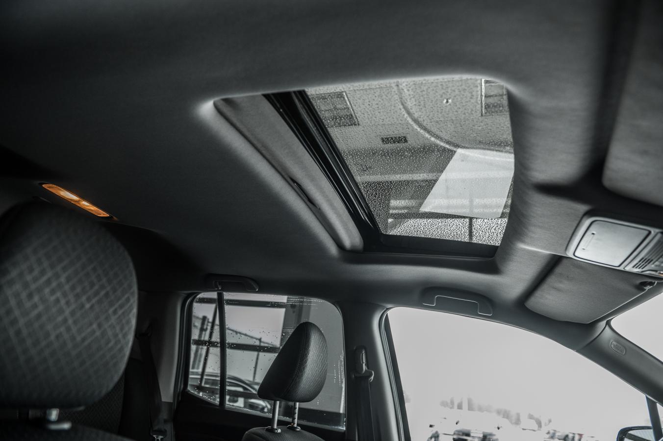 2020 Honda Ridgeline - Image 53