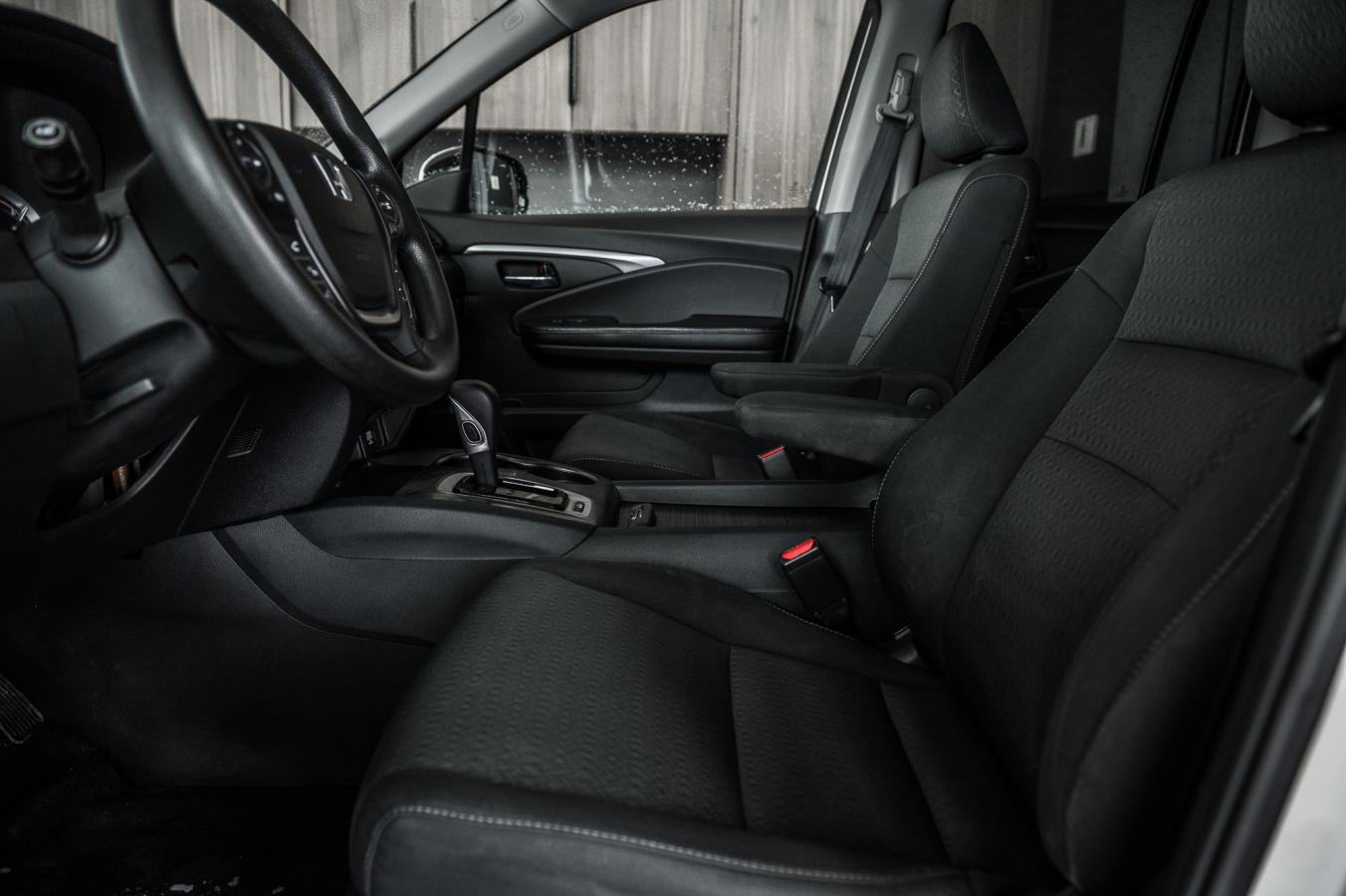 2017 Honda Ridgeline - Image 31