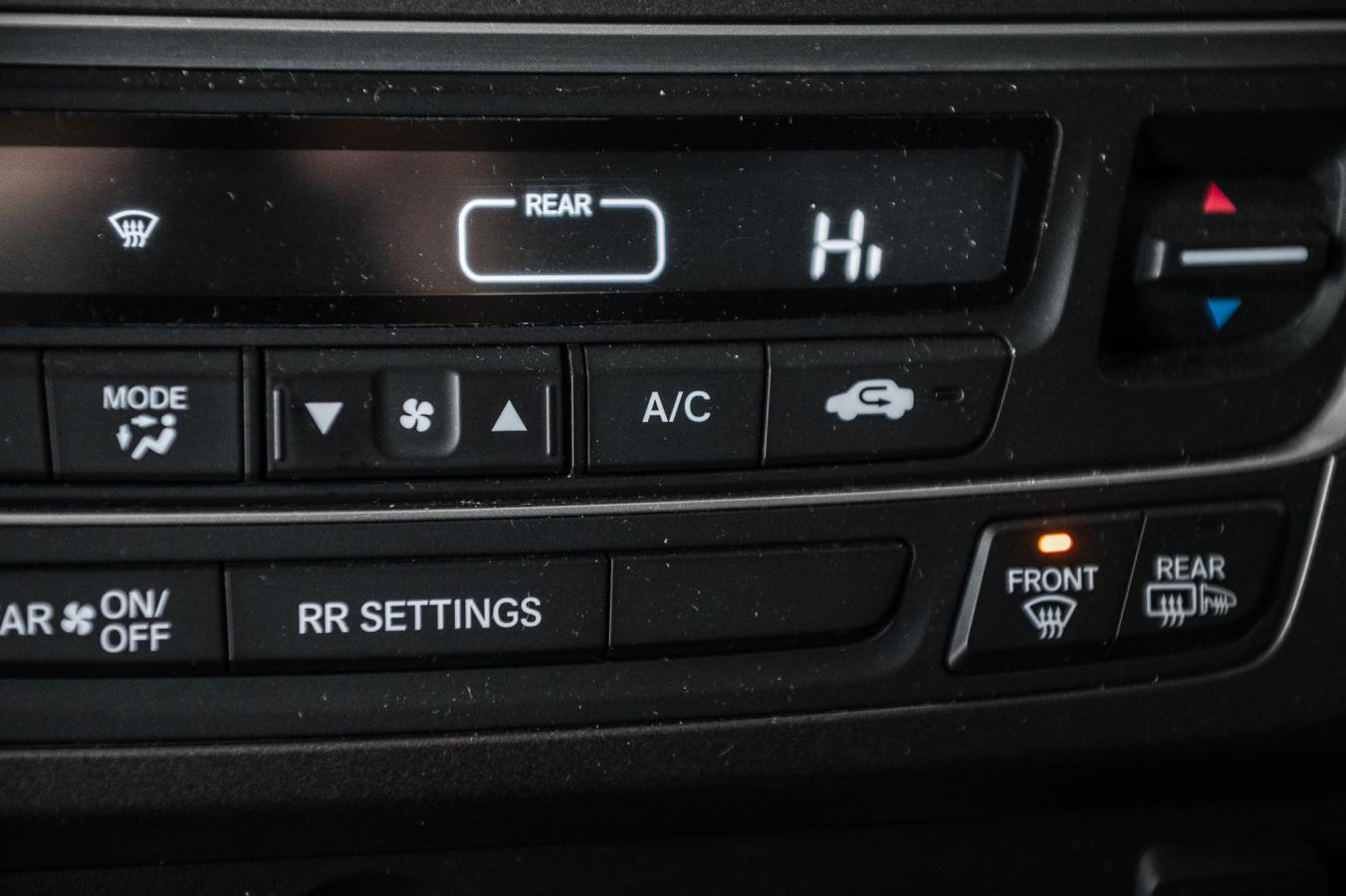 2017 Honda Ridgeline - Image 42