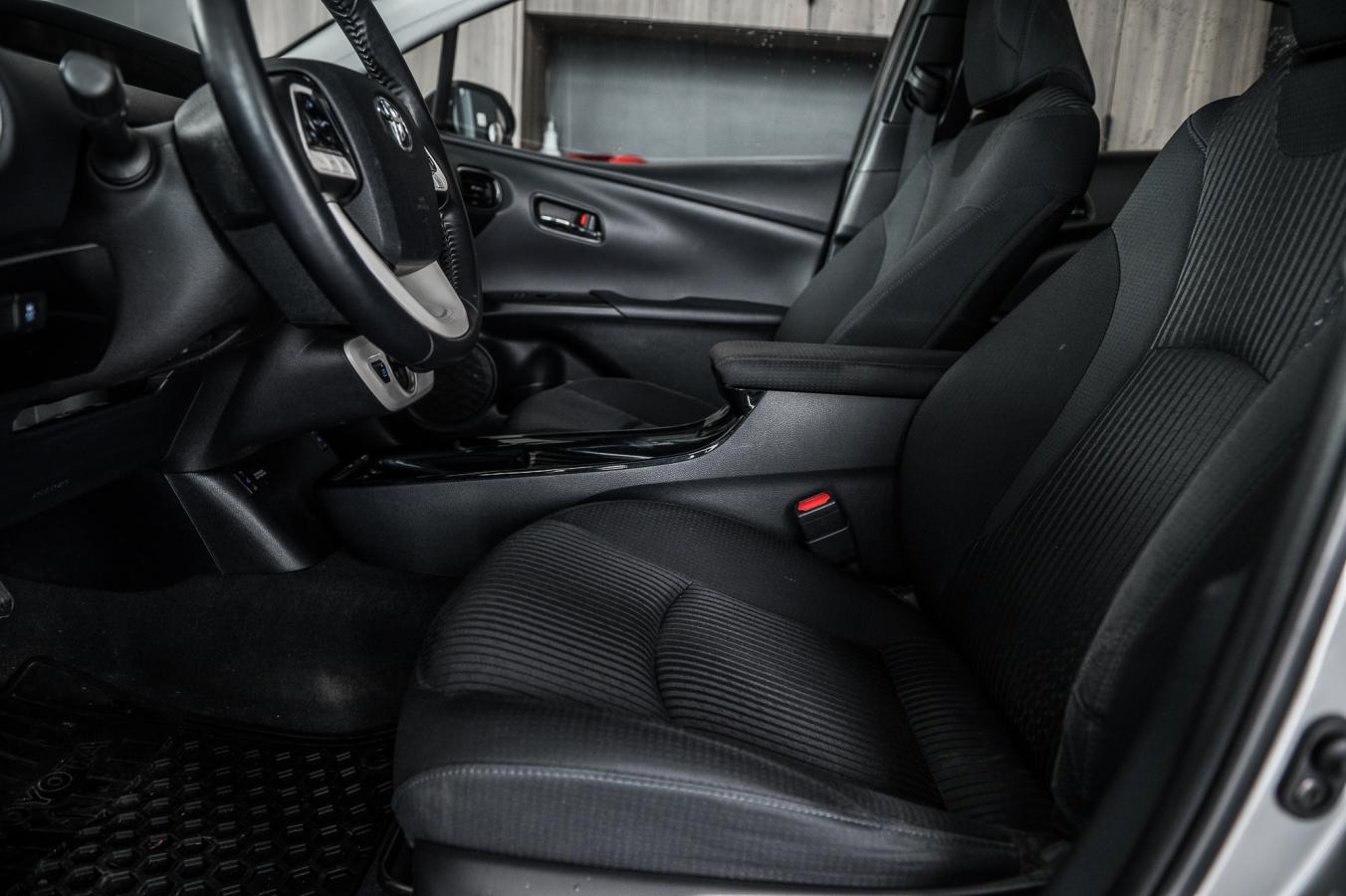 2019 Toyota Prius Prime - Image 30