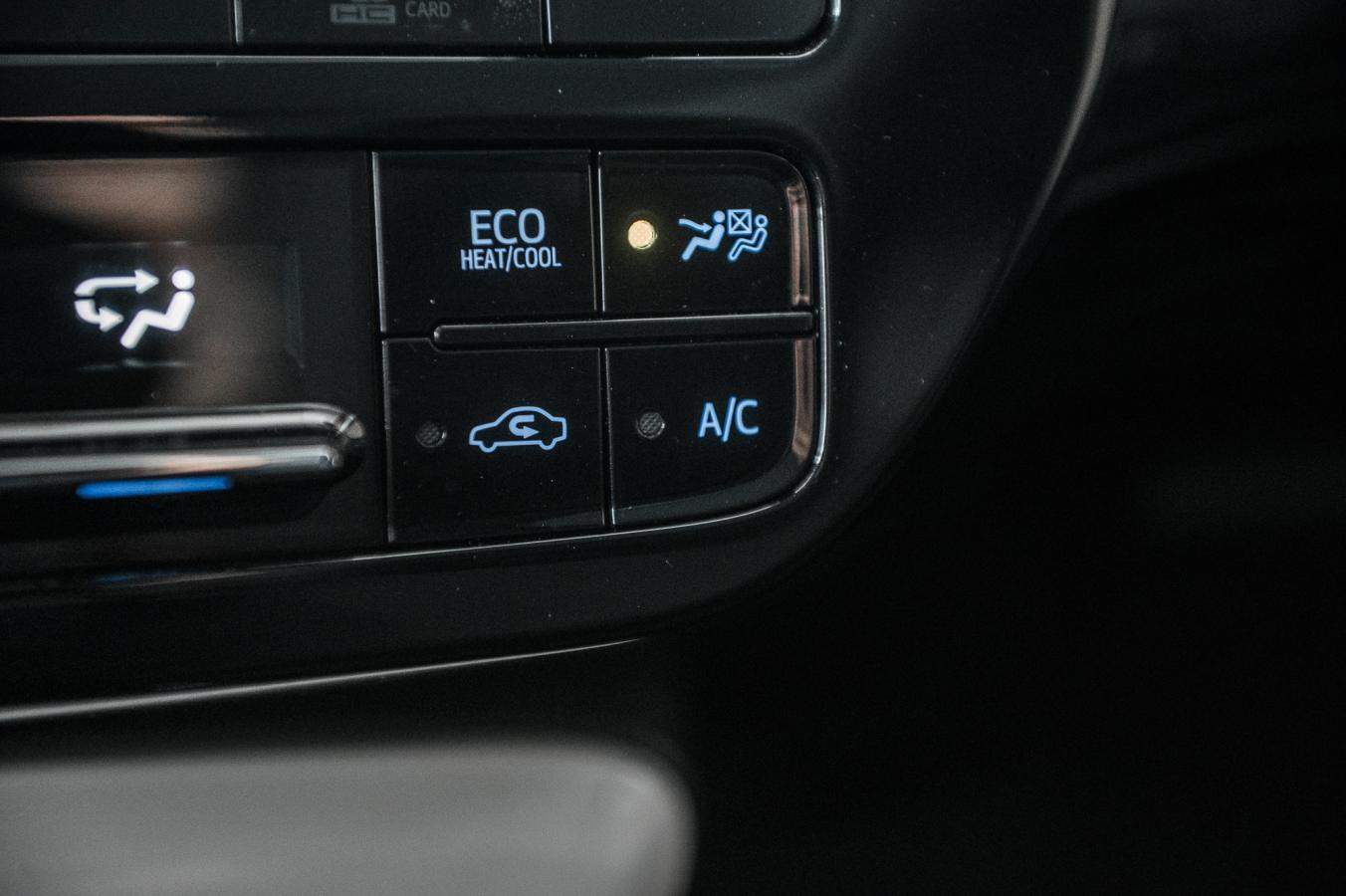 2019 Toyota Prius Prime - Image 40