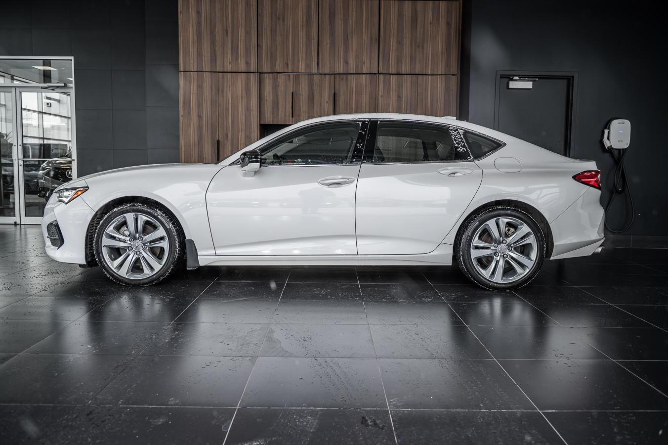 2021 Acura TLX - Image 28