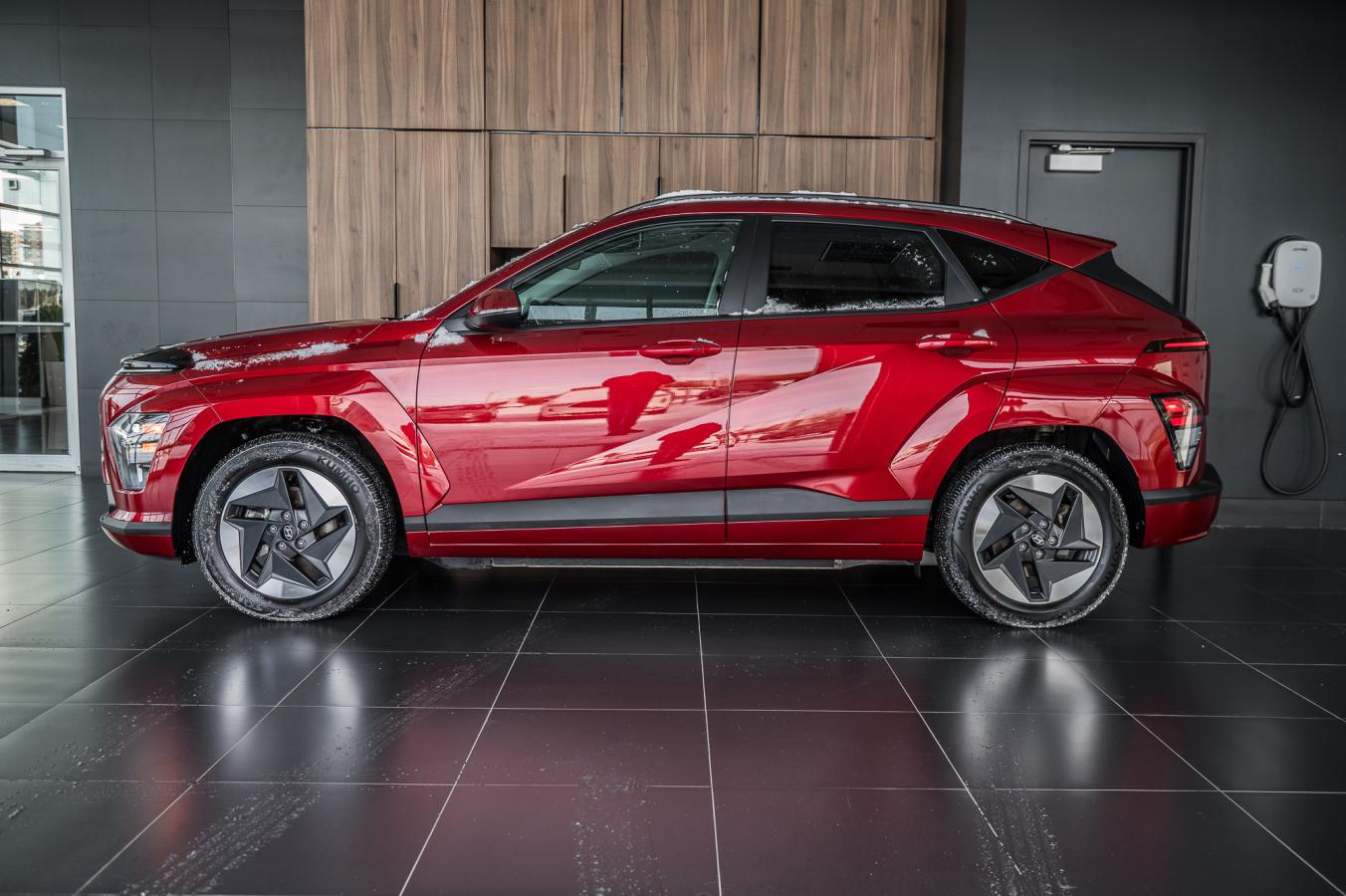 2024 Hyundai Kona Electric - Image 8