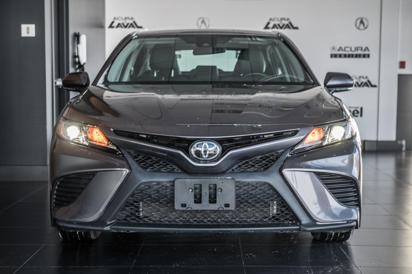 2019 Toyota Camry - Image 21
