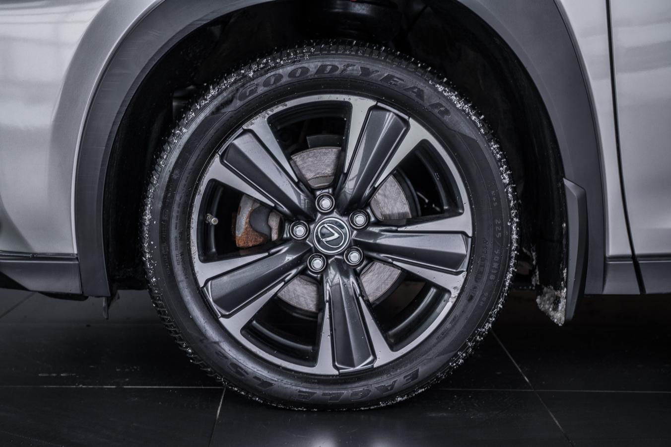 2021 Lexus UX - Image 24