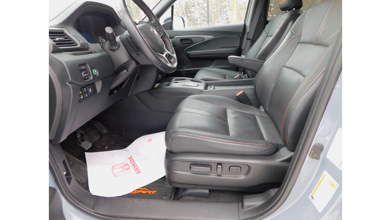 2023 Honda Passport - Image 39