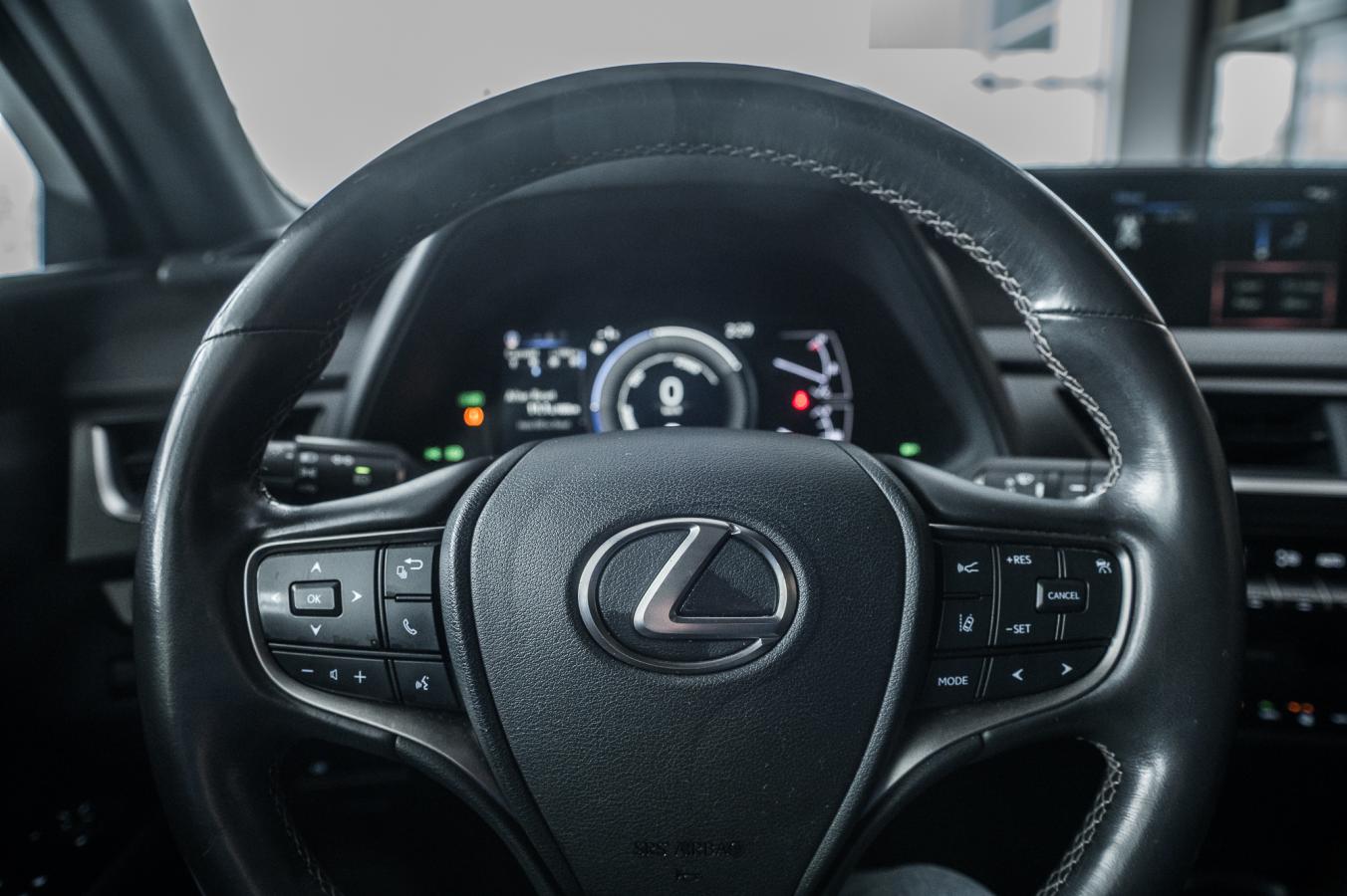 2021 Lexus UX - Image 34