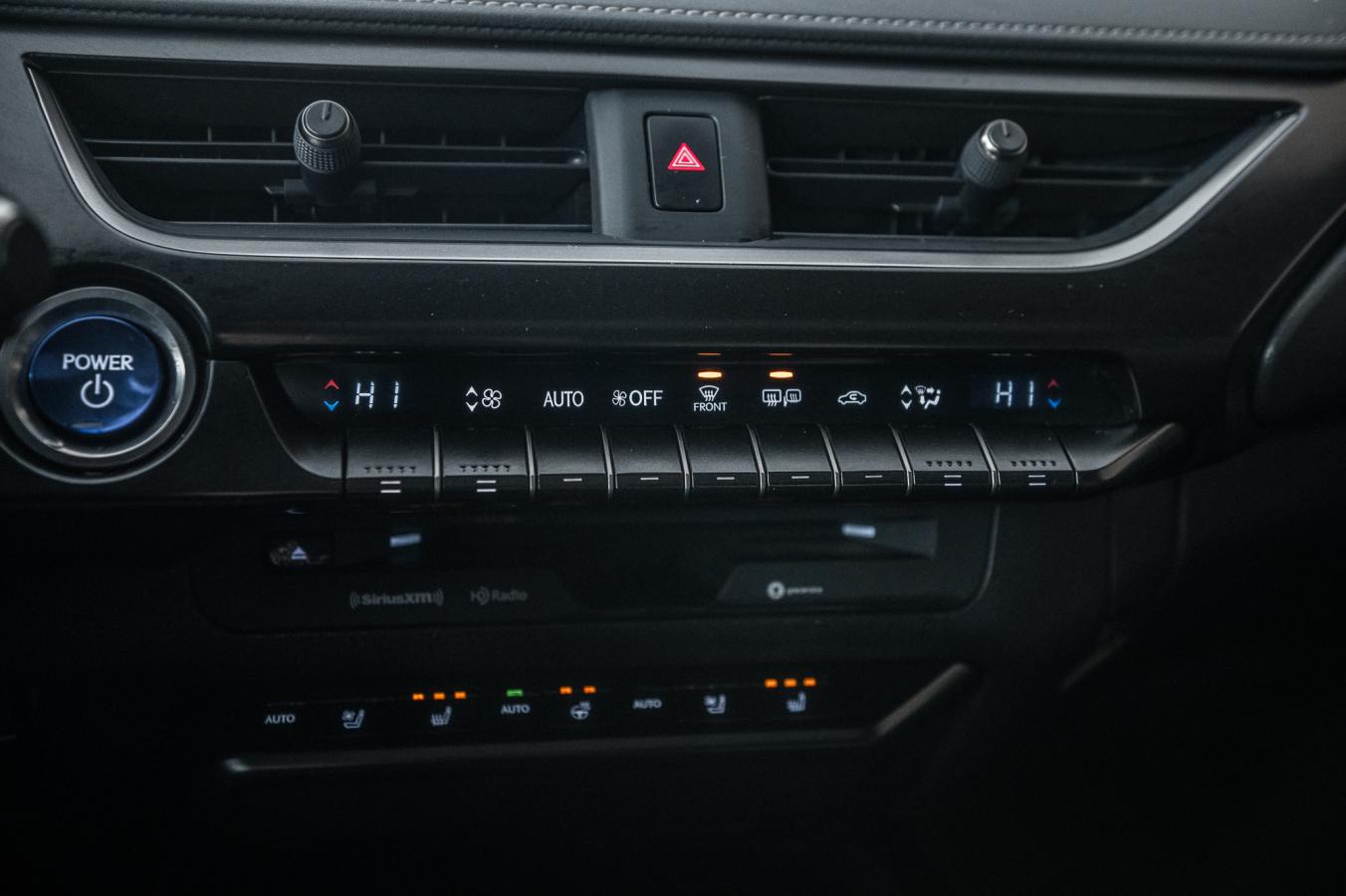 2021 Lexus UX - Image 41