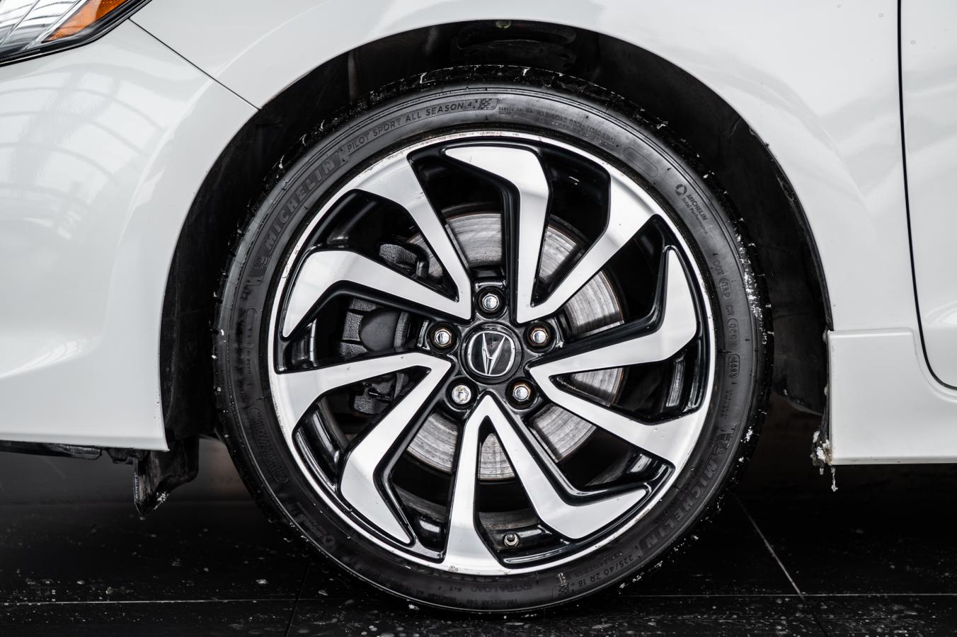 2018 Acura ILX - Image 23