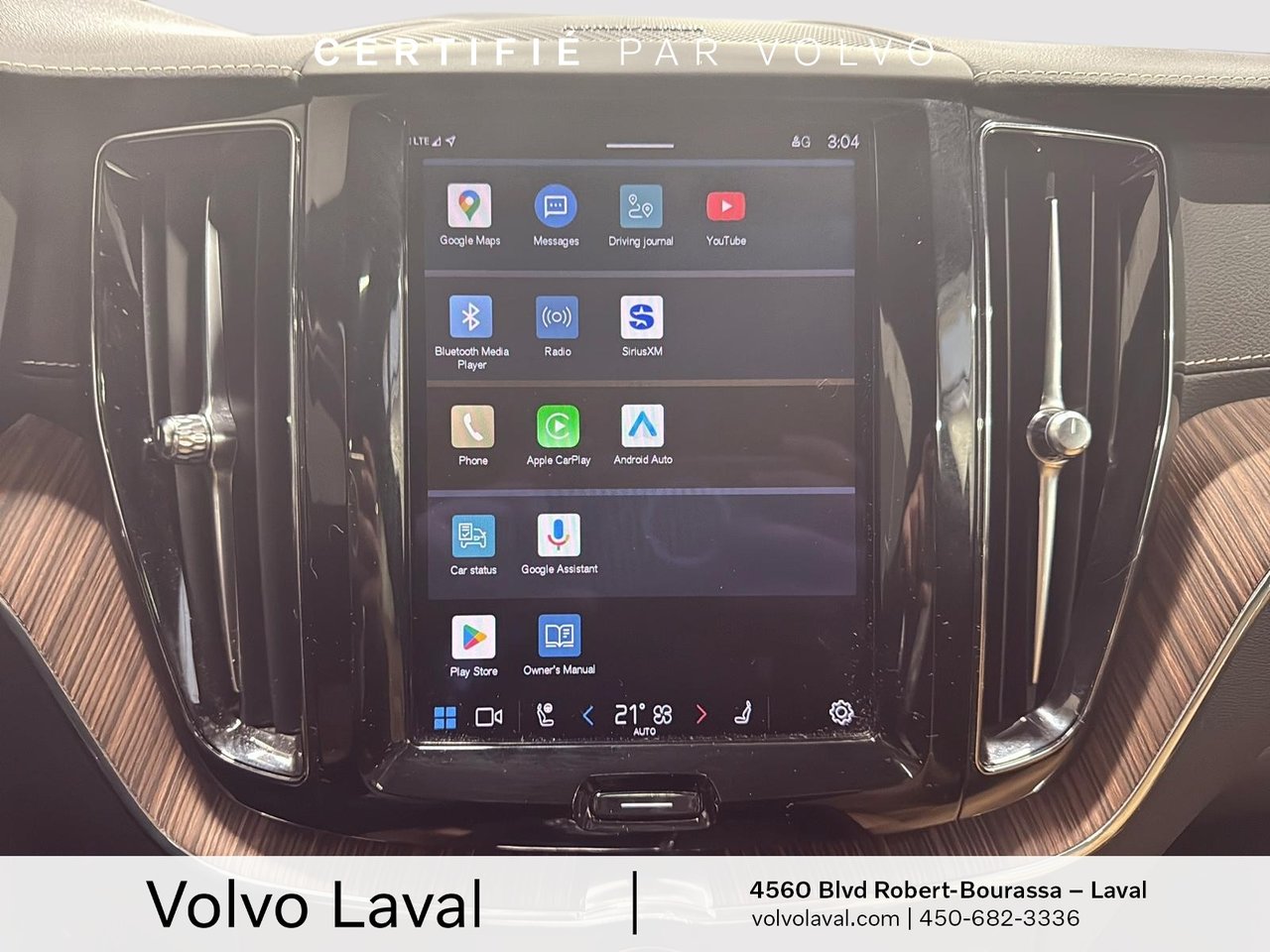 2022 Volvo XC60 Recharge - Image 17