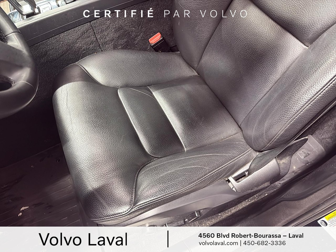 2022 Volvo XC60 - Image 8