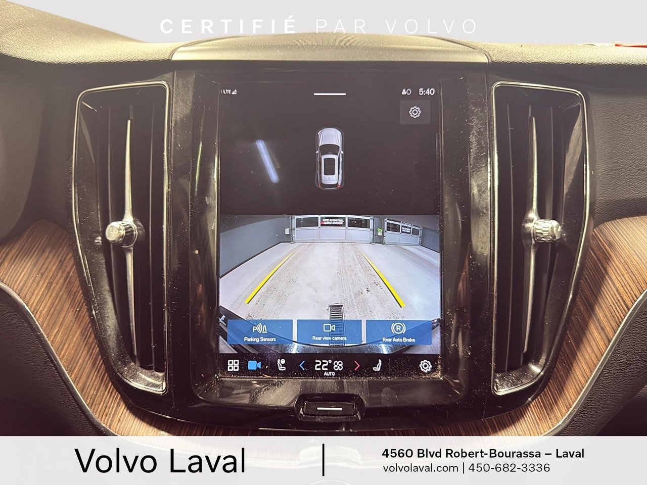 2022 Volvo XC60 - Image 13