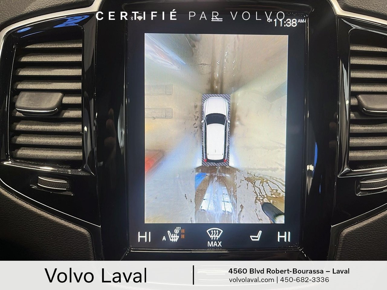 2022 Volvo XC90 - Image 17