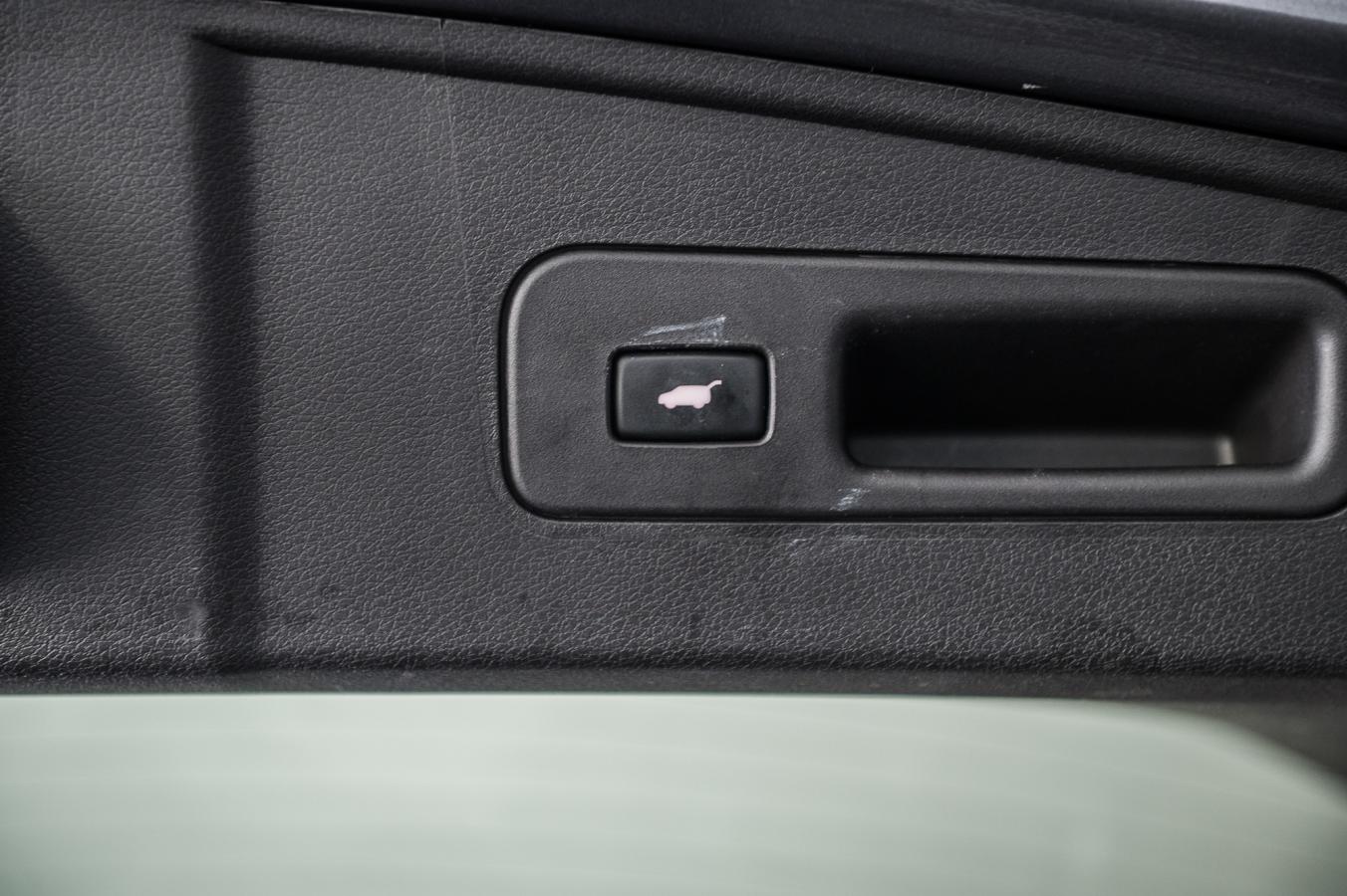 2020 Acura MDX - Image 13