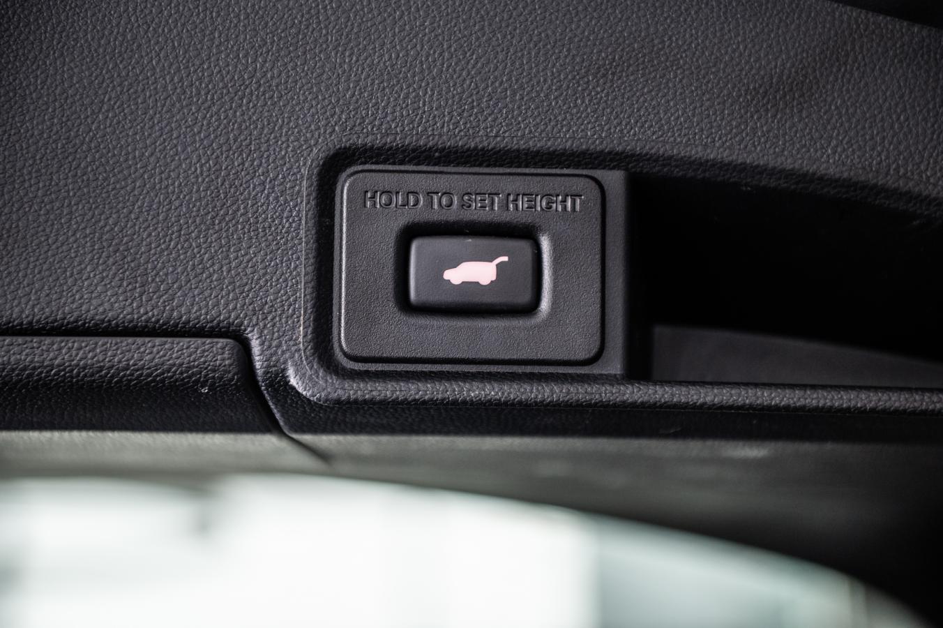 2022 Acura RDX - Image 12