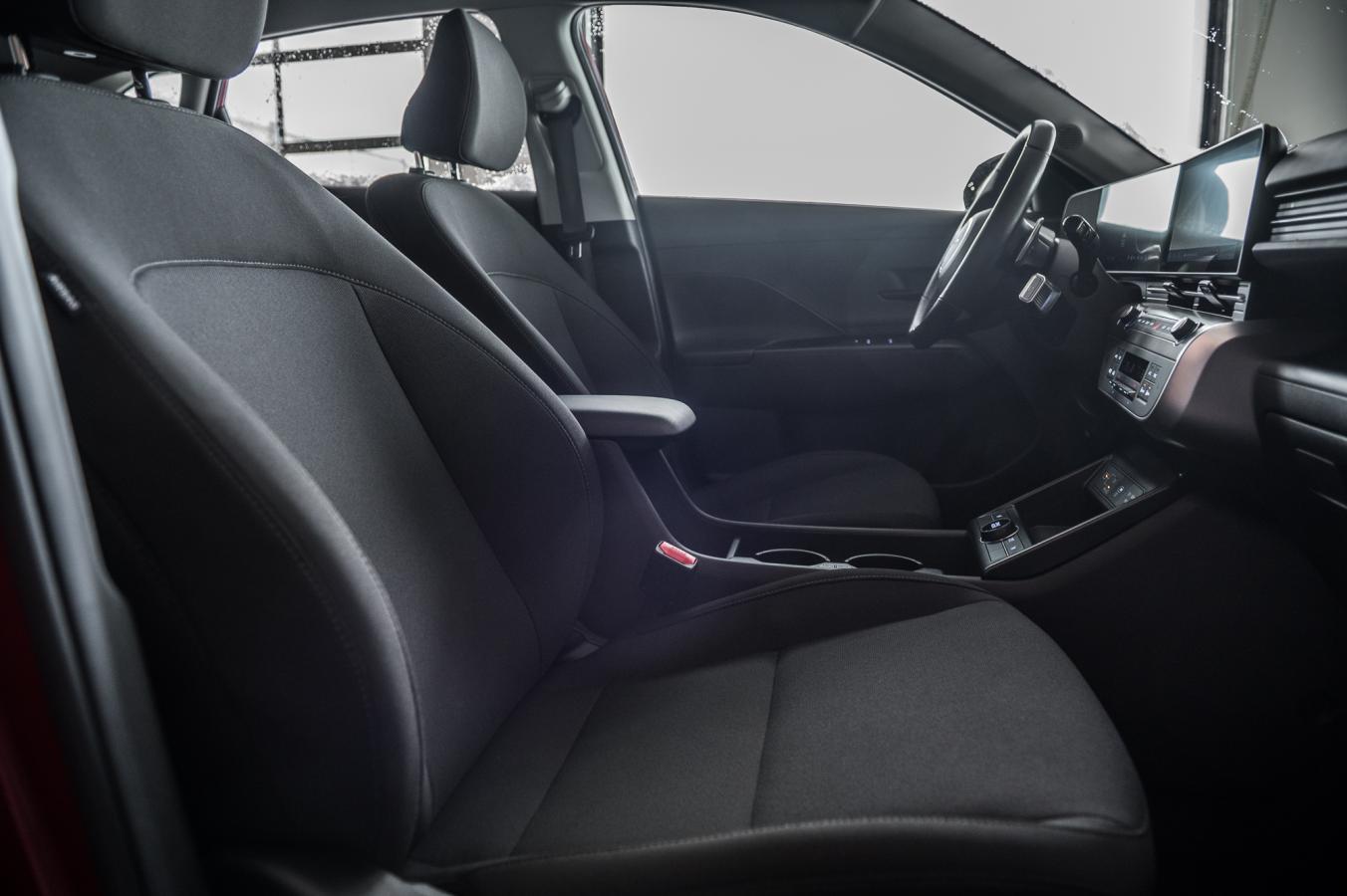 2024 Hyundai Kona Electric - Image 27