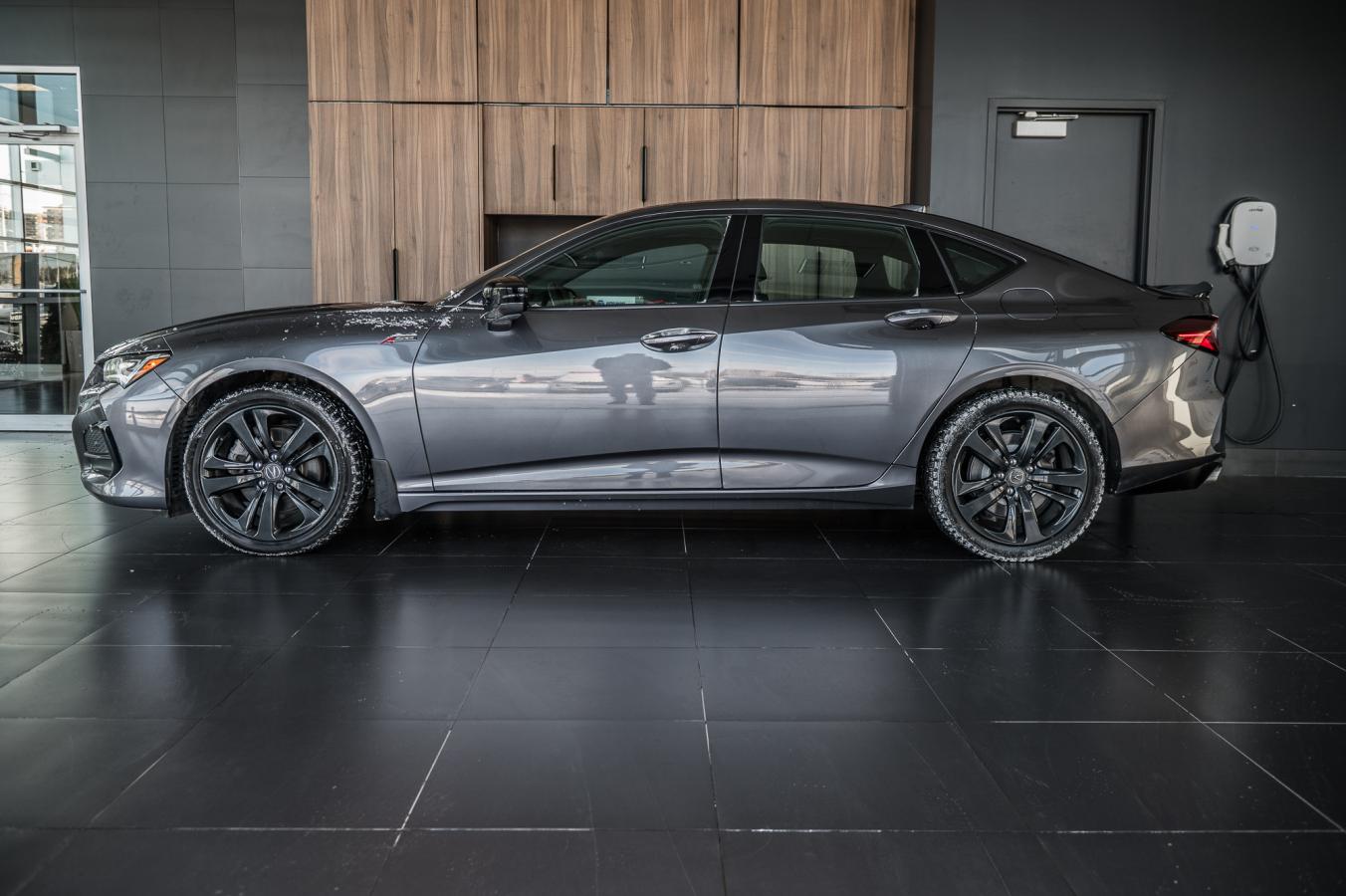 2022 Acura TLX - Image 8