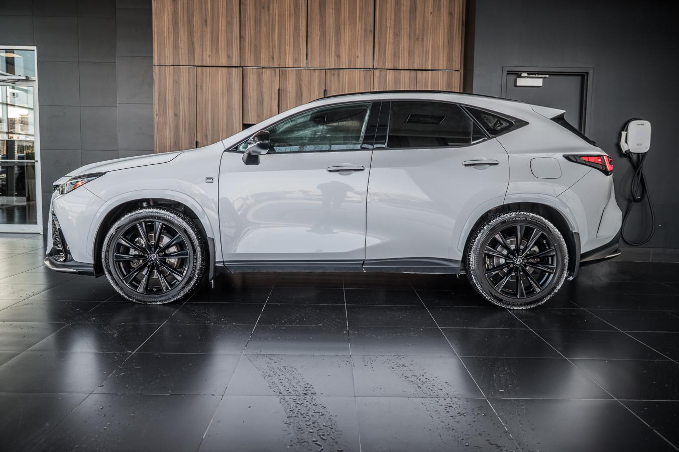 2022 Lexus NX 350 - Image 28