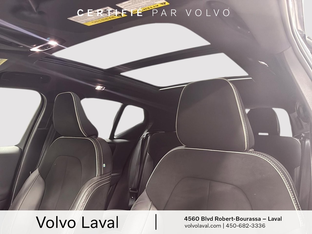 2022 Volvo XC40 - Image 9