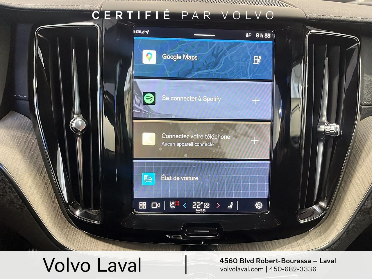 2022 Volvo XC60 Recharge - Image 15