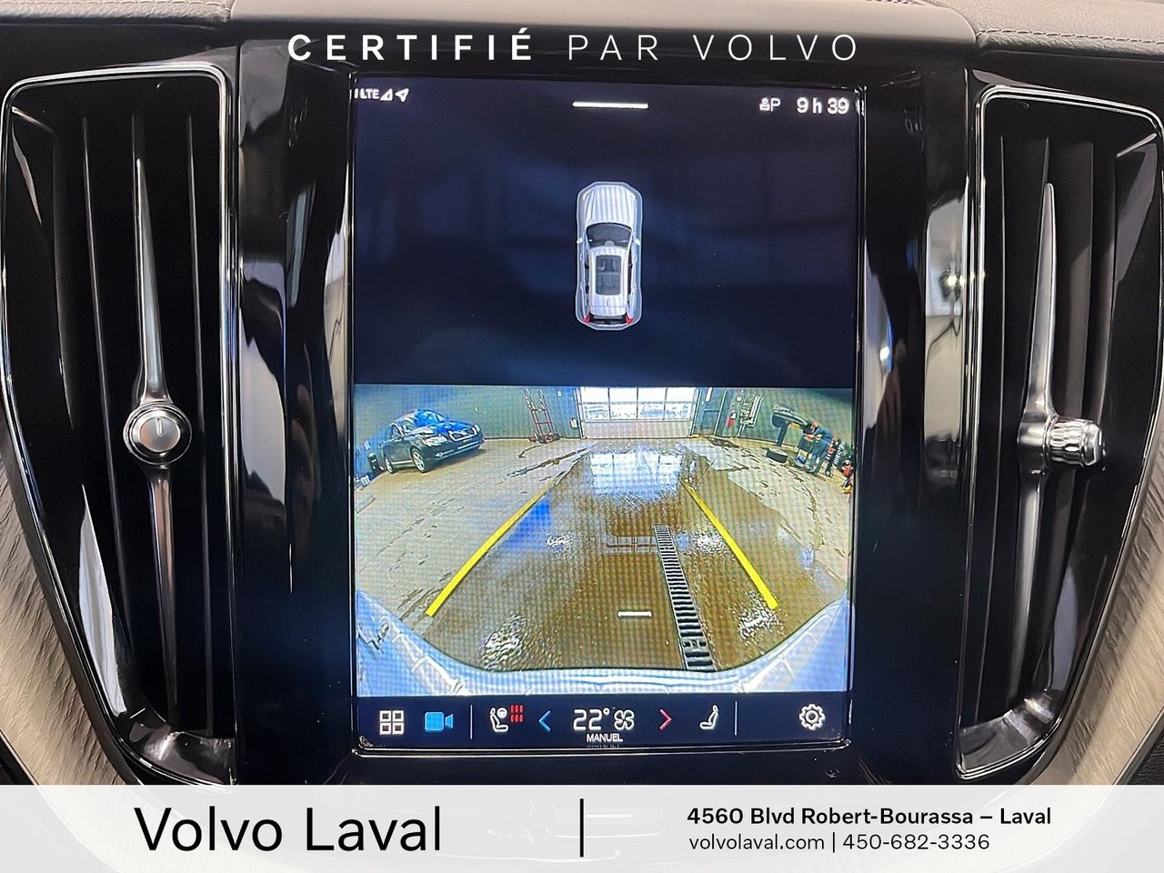 2022 Volvo XC60 Recharge - Image 18