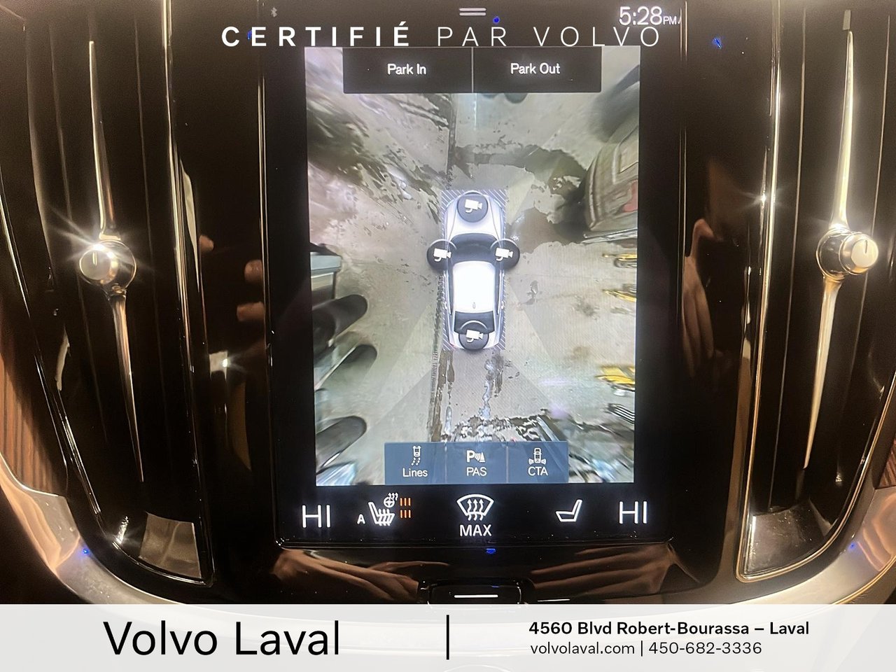 2022 Volvo S60 - Image 16