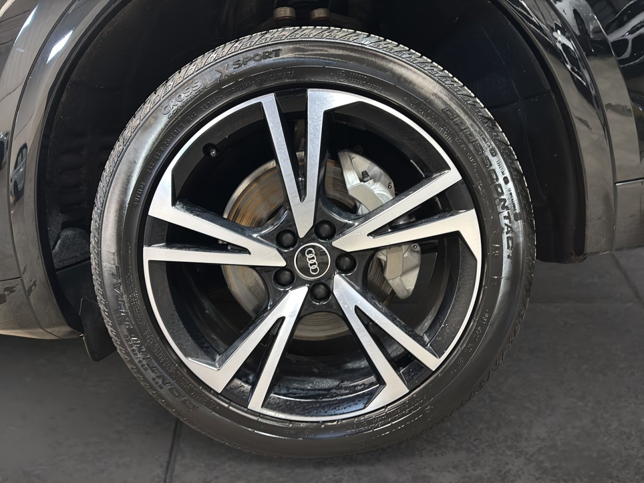 2023 Audi Q5 Sportback - Image 12