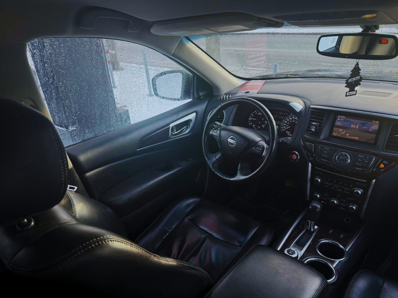 2015 Nissan Pathfinder - Image 8