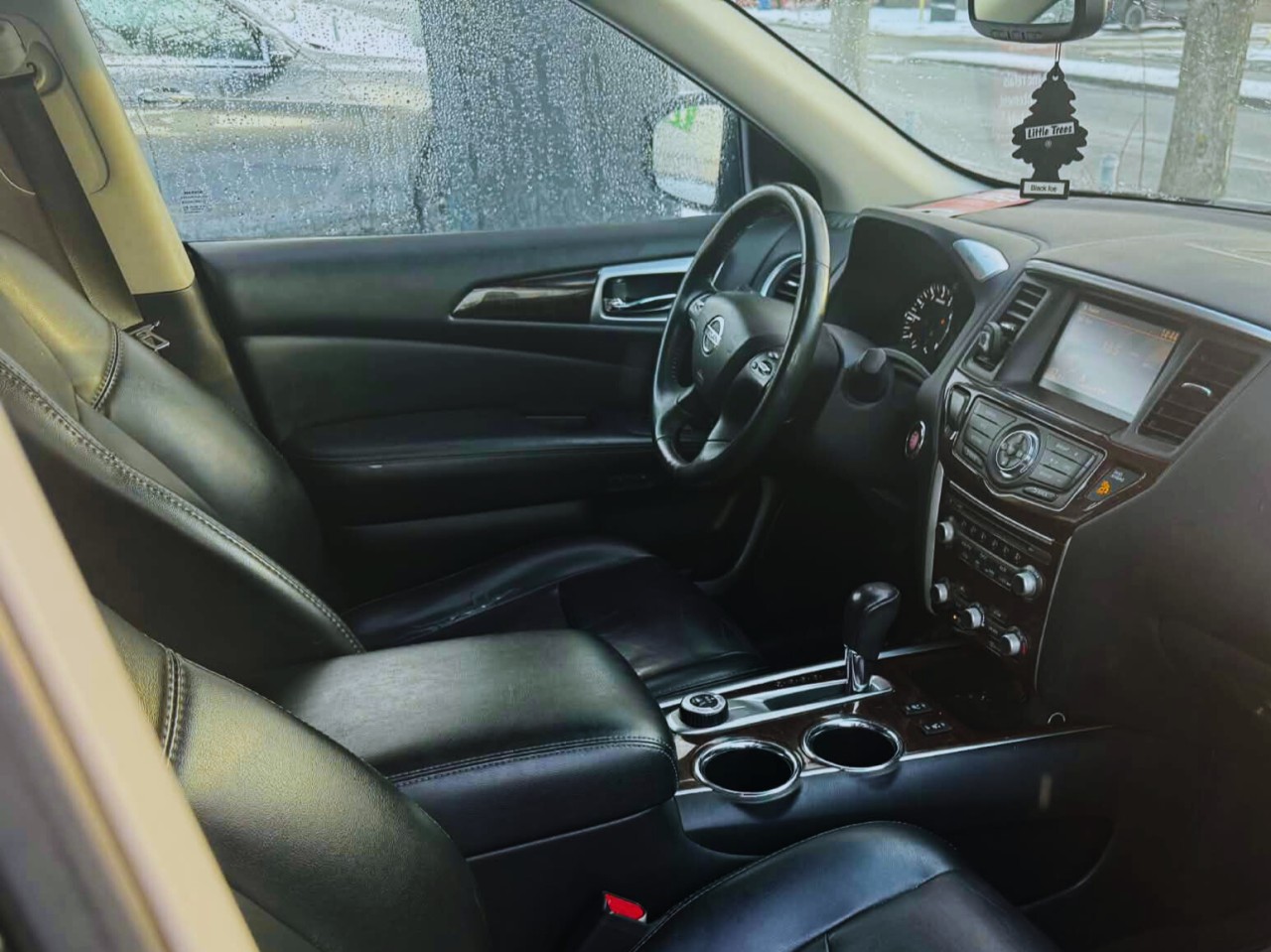 2015 Nissan Pathfinder - Image 10