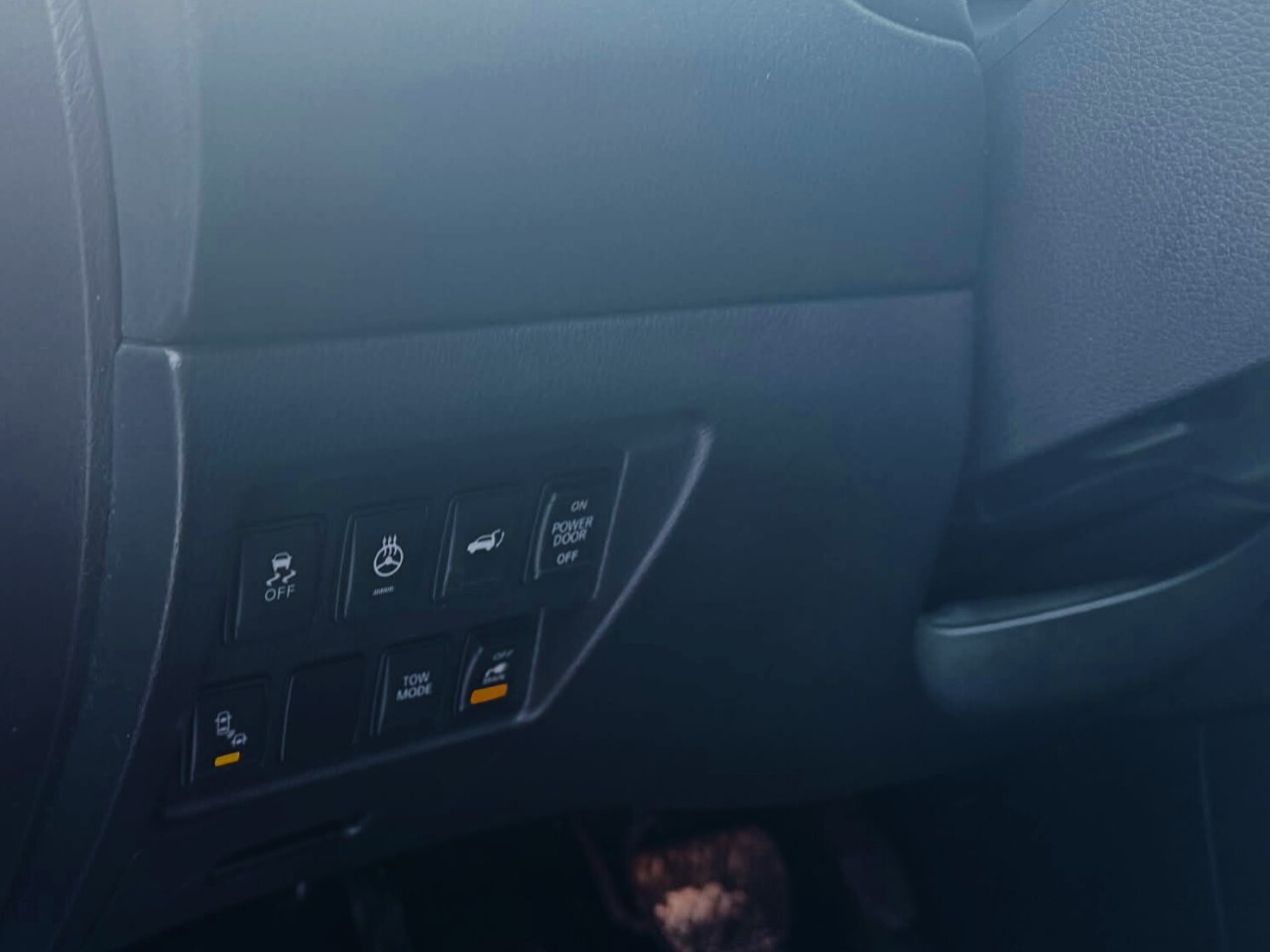 2015 Nissan Pathfinder - Image 11