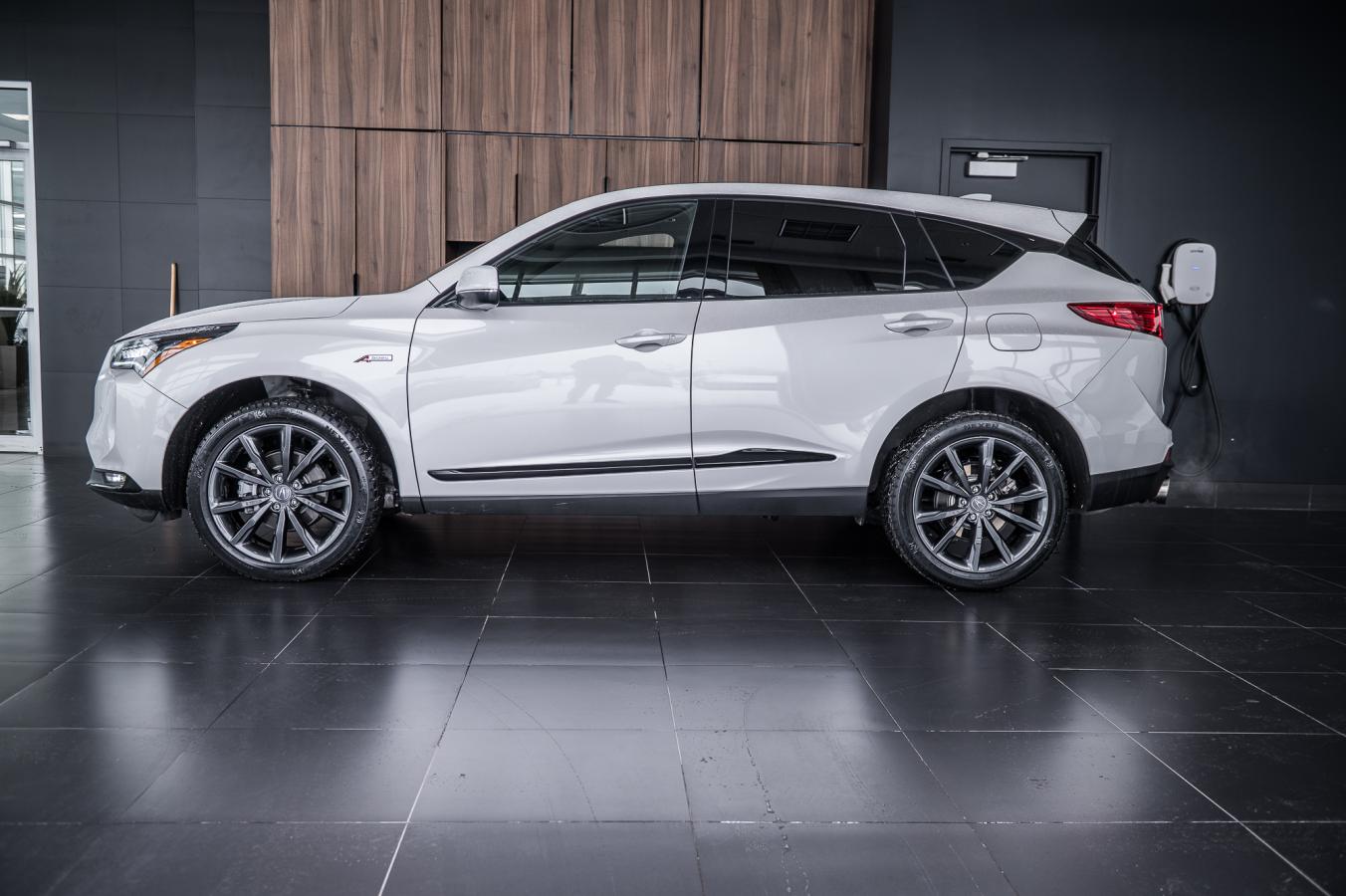 2025 Acura RDX - Image 6