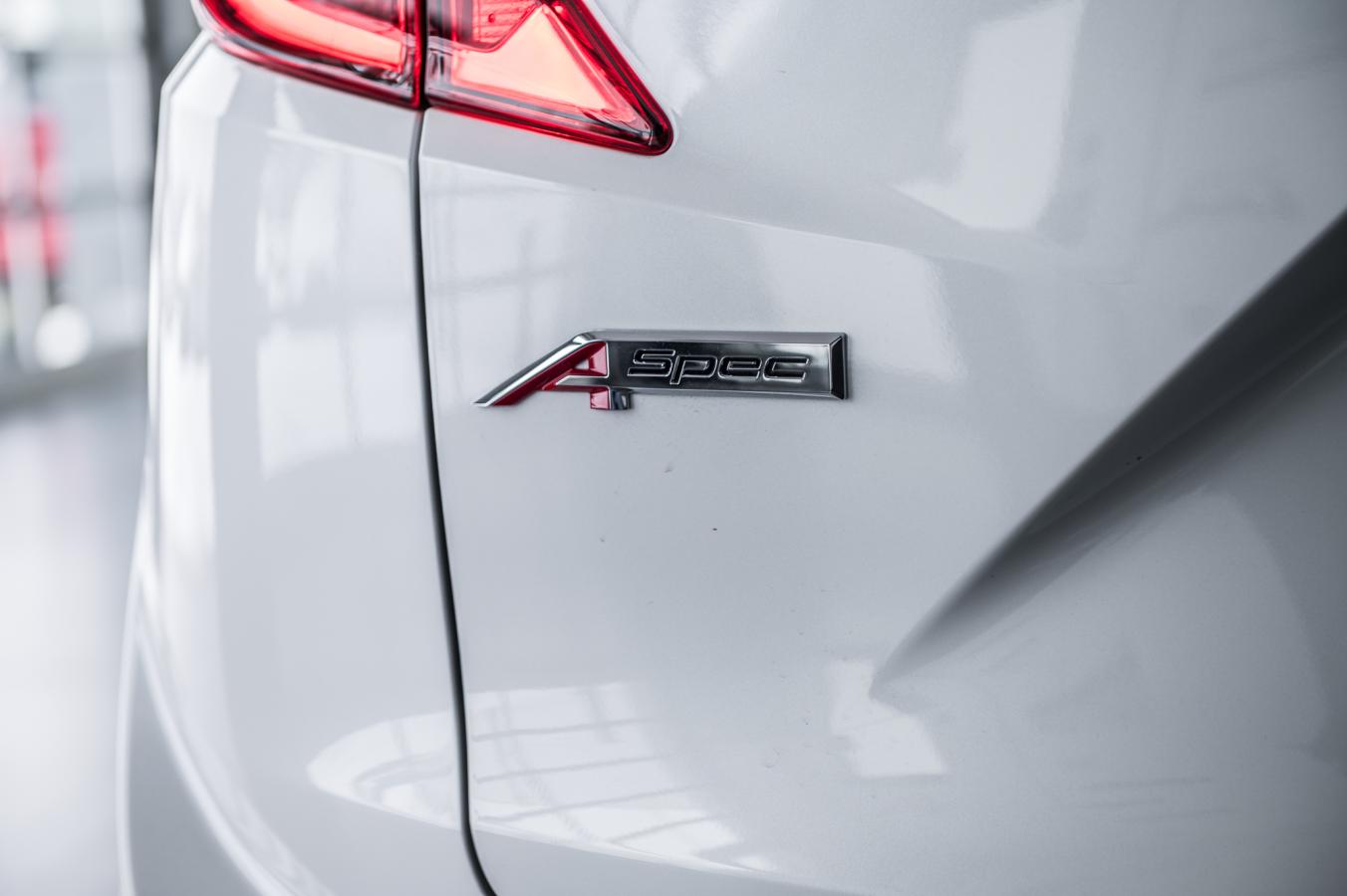 2025 Acura RDX - Image 9