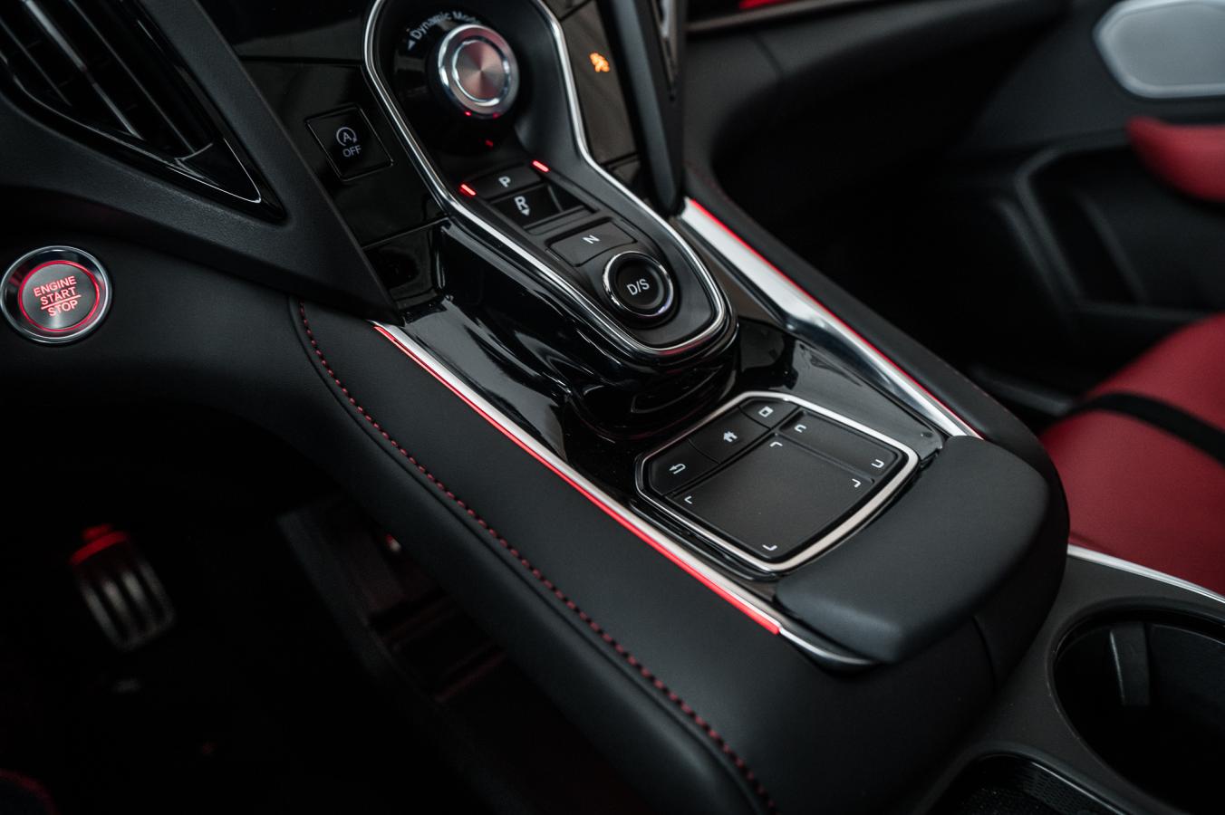 2025 Acura RDX - Image 28